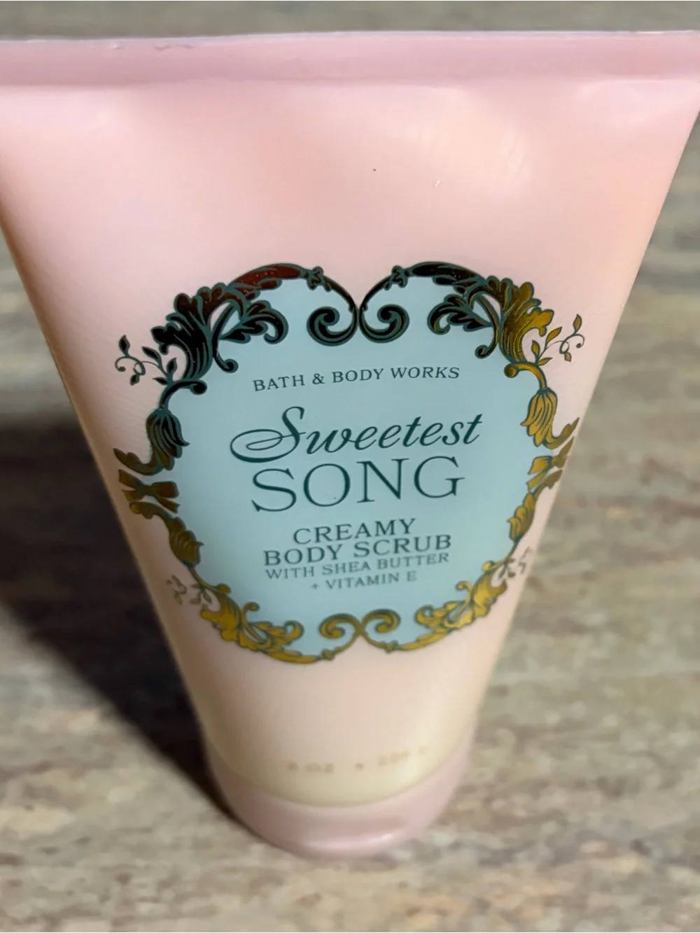 Bath & Body Works Sweetest Song Creamy Body Scrub -
